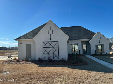 Homes For Sale - 441 Aurora Circle<br/> Canton, MS 39046