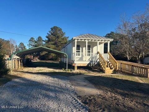Homes For Sale - 19316 Eldridge Drive<br/> Saucier, MS 39574