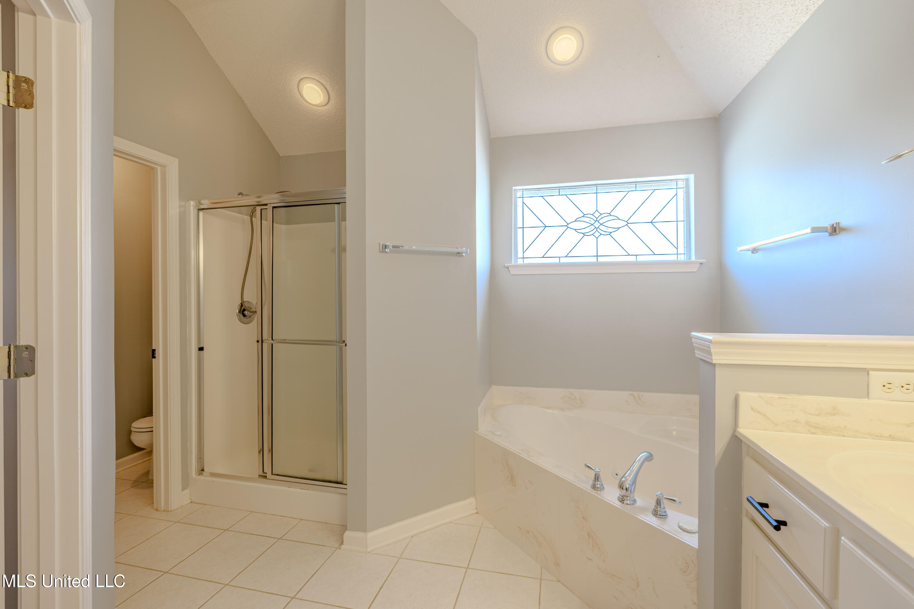 549 N Classic Drive, Hernando, Mississippi image 25