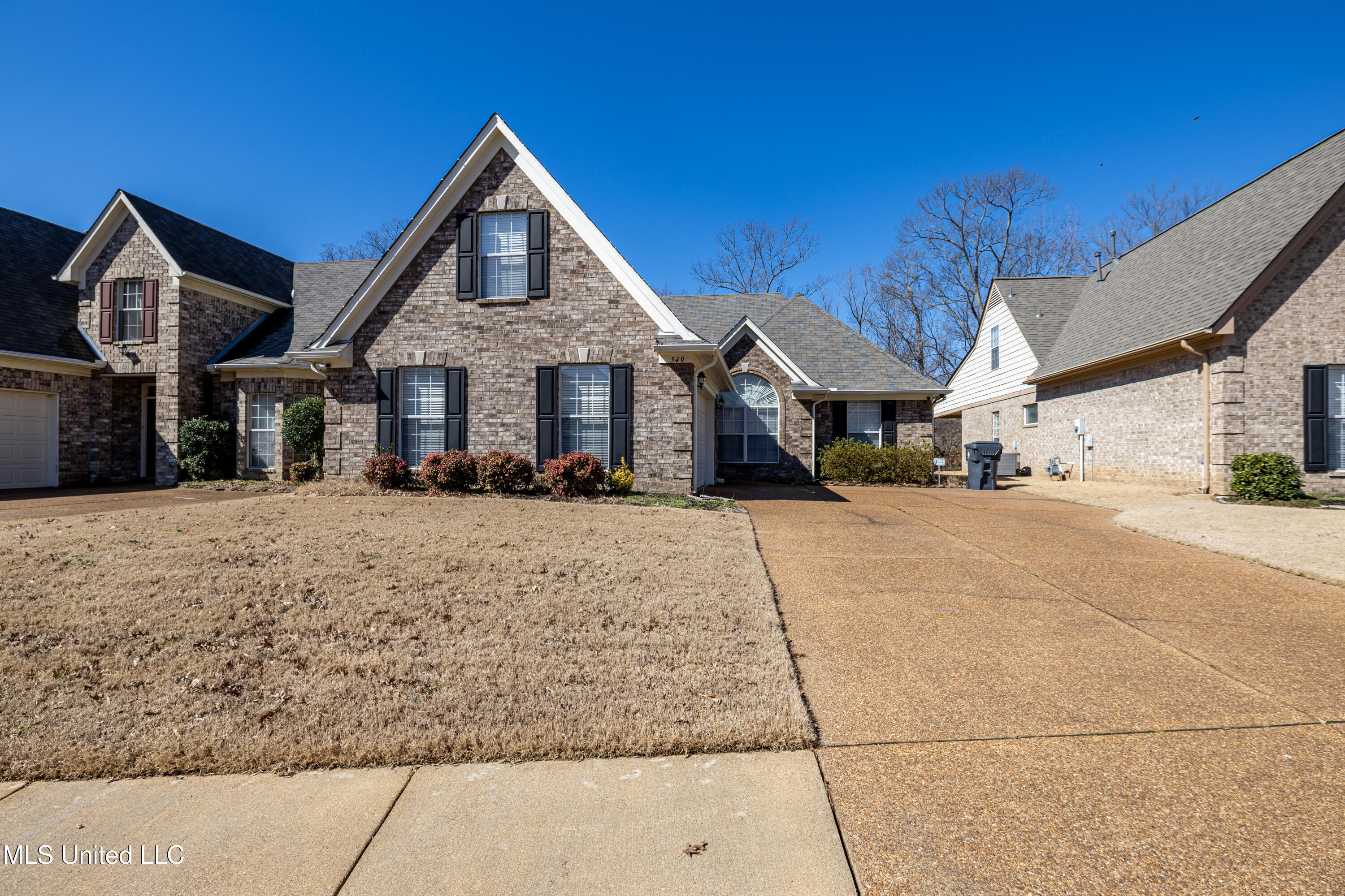 549 N Classic Drive, Hernando, Mississippi image 4