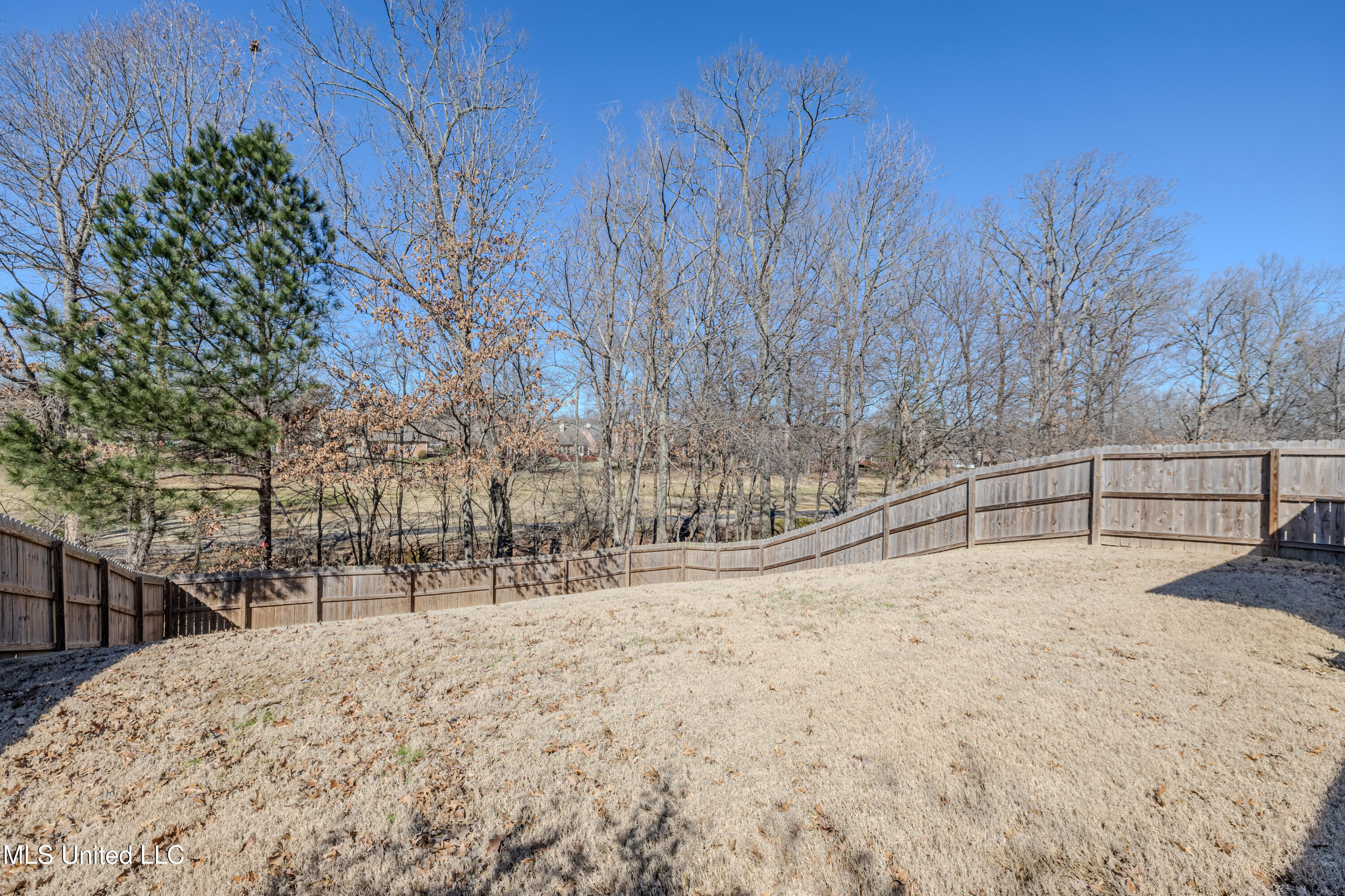 549 N Classic Drive, Hernando, Mississippi image 31