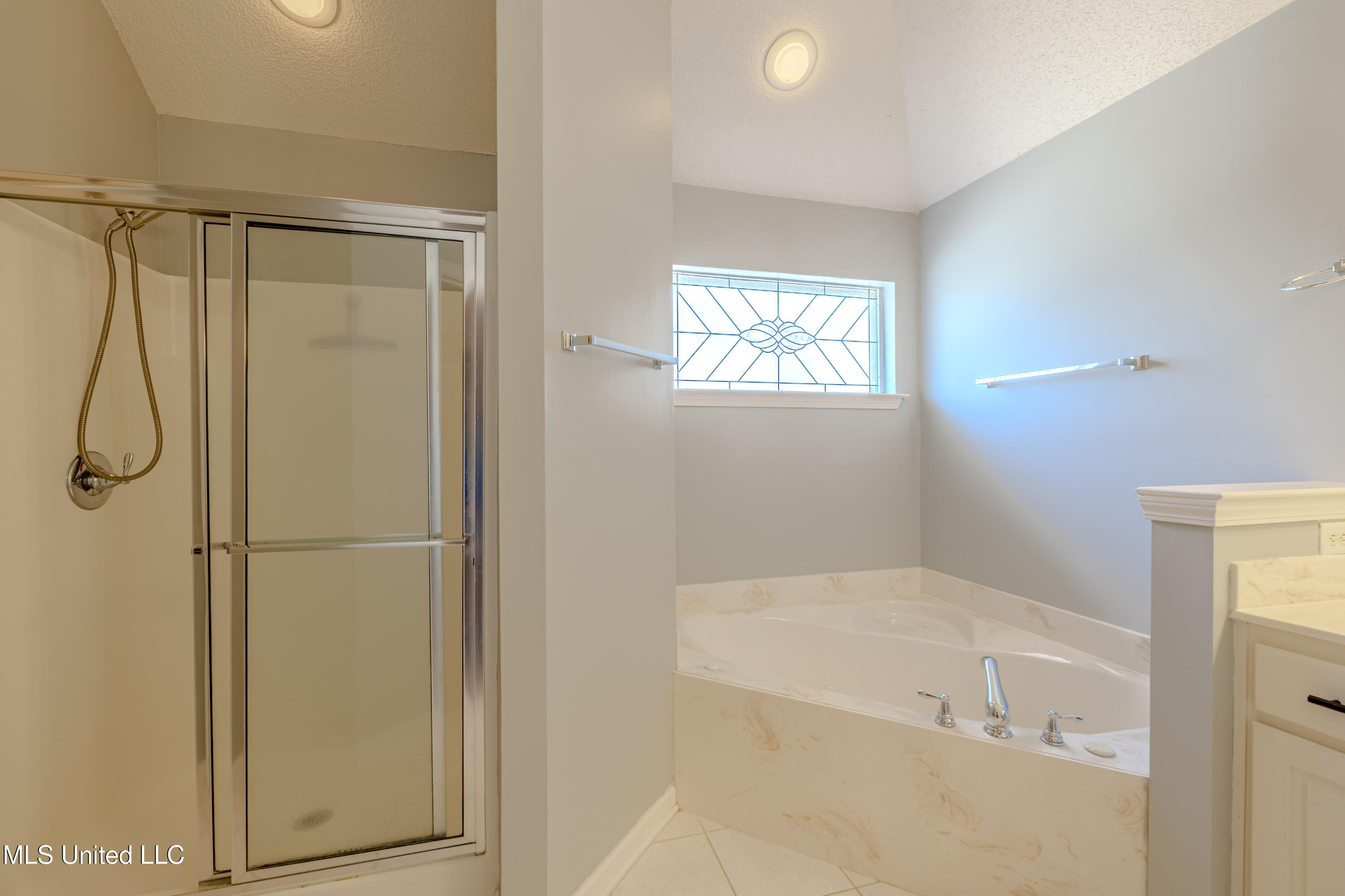 549 N Classic Drive, Hernando, Mississippi image 24