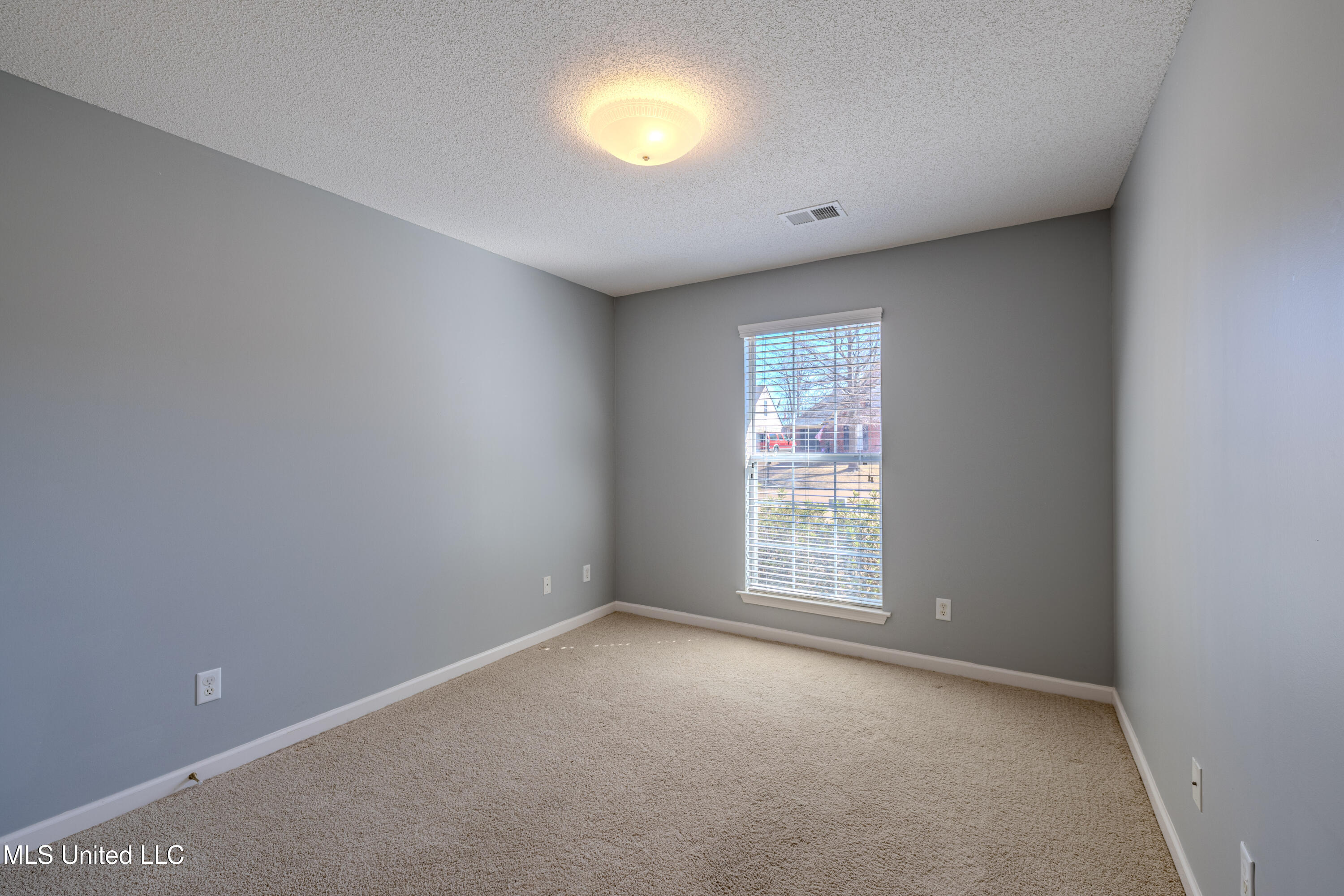 549 N Classic Drive, Hernando, Mississippi image 40