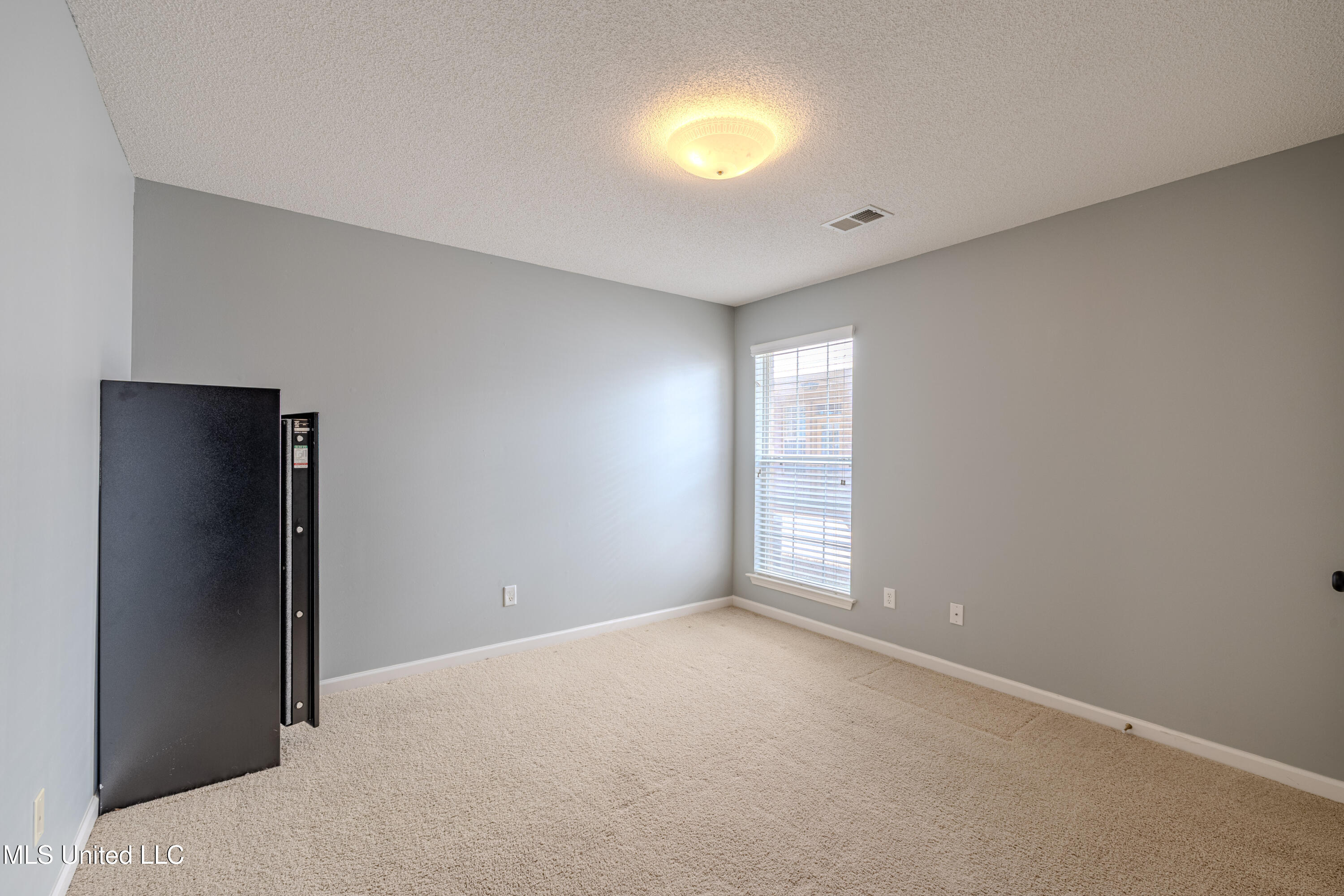 549 N Classic Drive, Hernando, Mississippi image 39