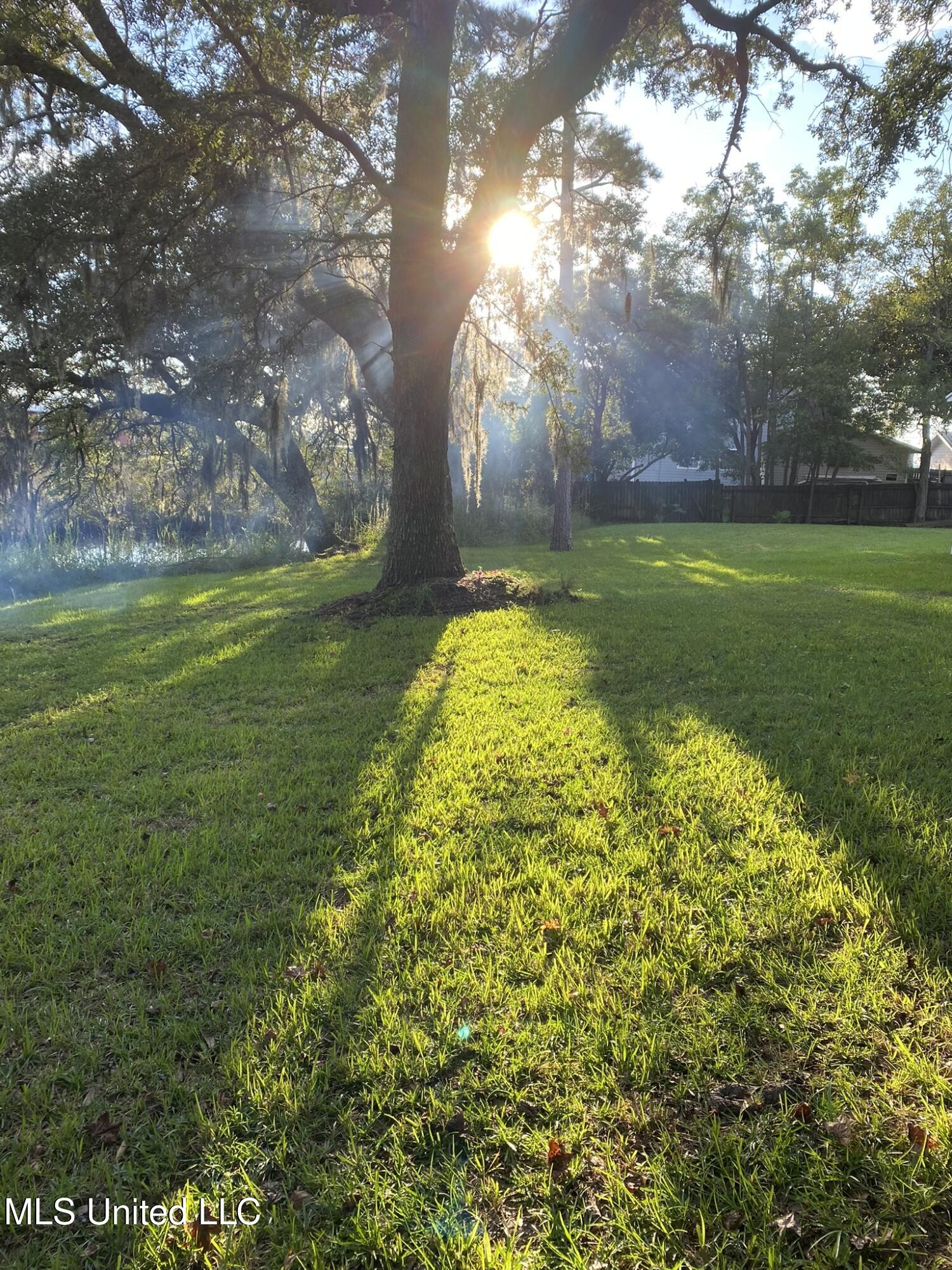 Pascagoula, Mississippi 39567, United States, 2 Bedrooms Bedrooms, ,1 BathroomBathrooms,Residential,Pending,182458