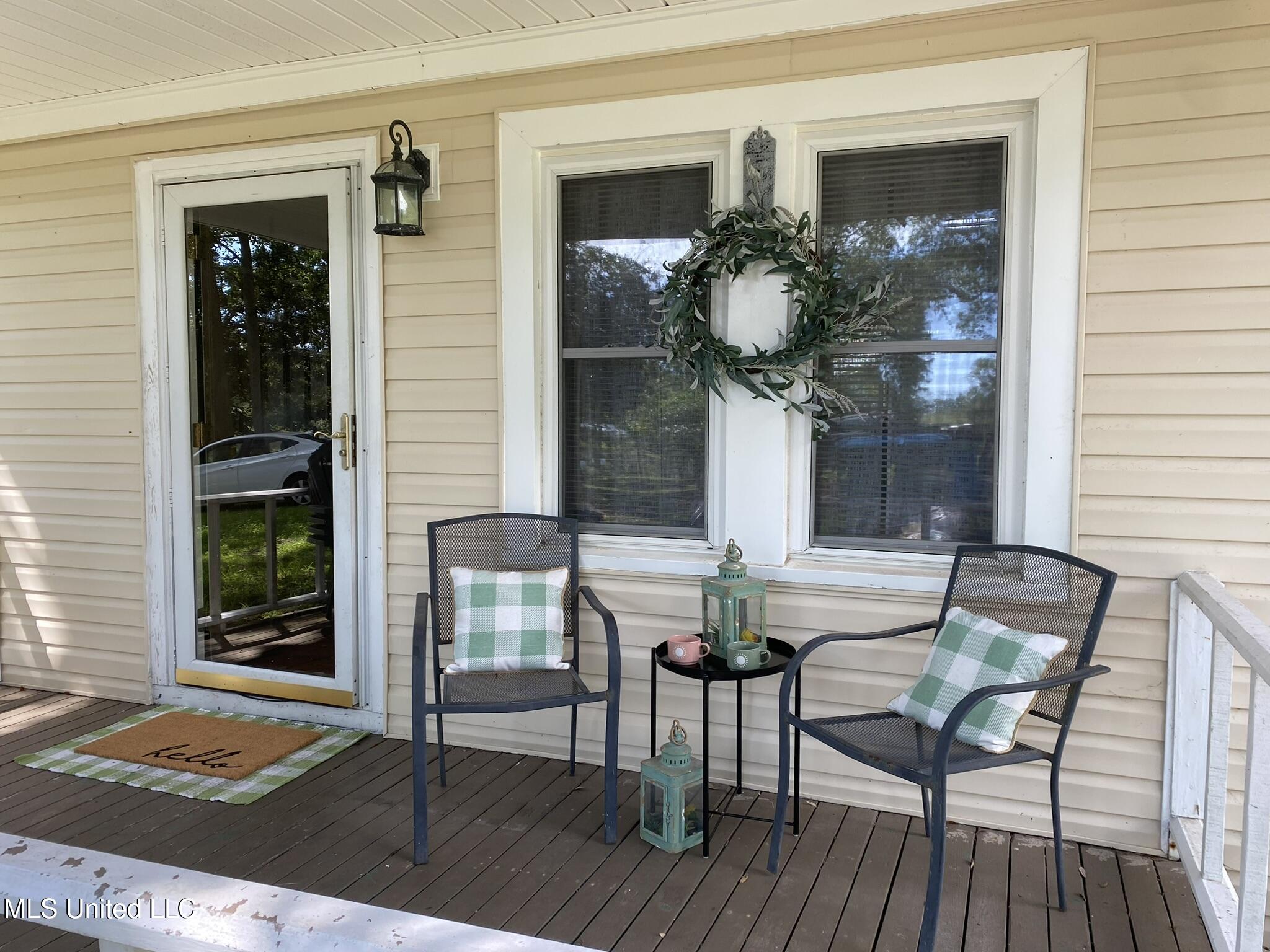 Pascagoula, Mississippi 39567, United States, 2 Bedrooms Bedrooms, ,1 BathroomBathrooms,Residential,Pending,182458