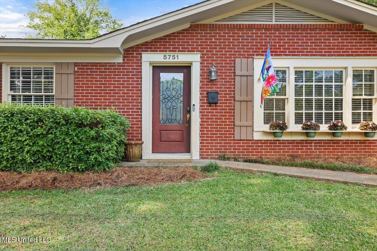 5751 Orchardview Drive, Jackson, Mississippi image 3
