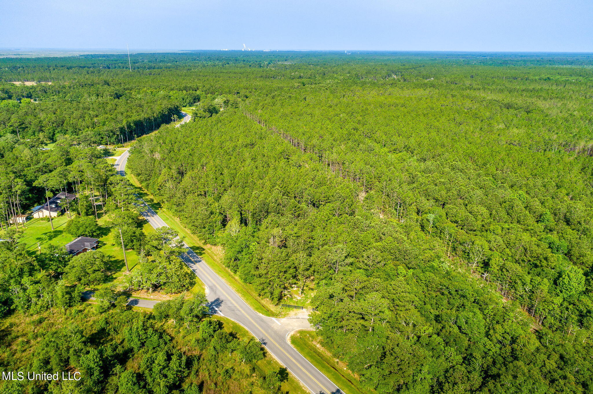 Lower Bay Road, Bay Saint Louis, Mississippi image 15