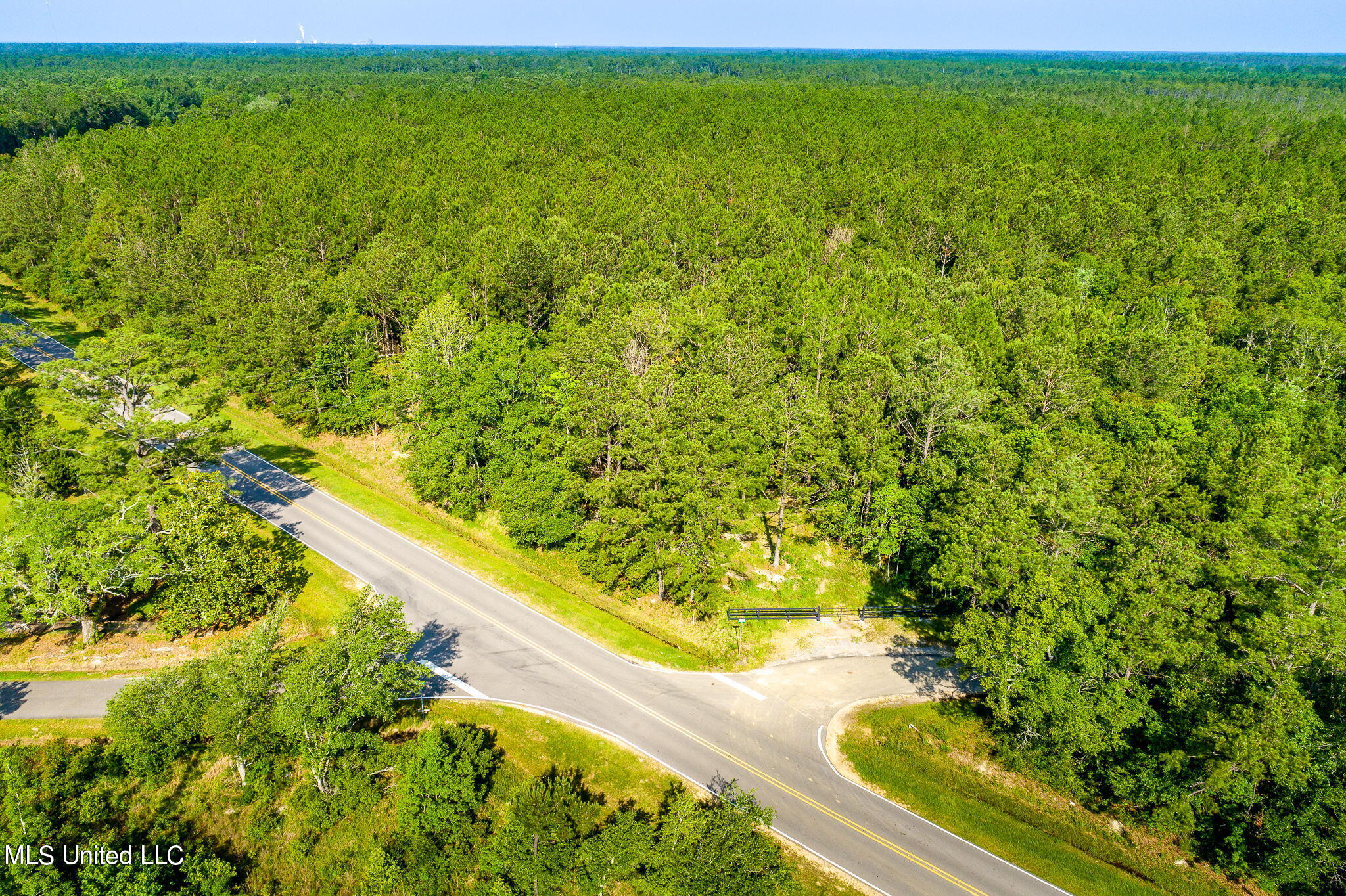 Lower Bay Road, Bay Saint Louis, Mississippi image 18