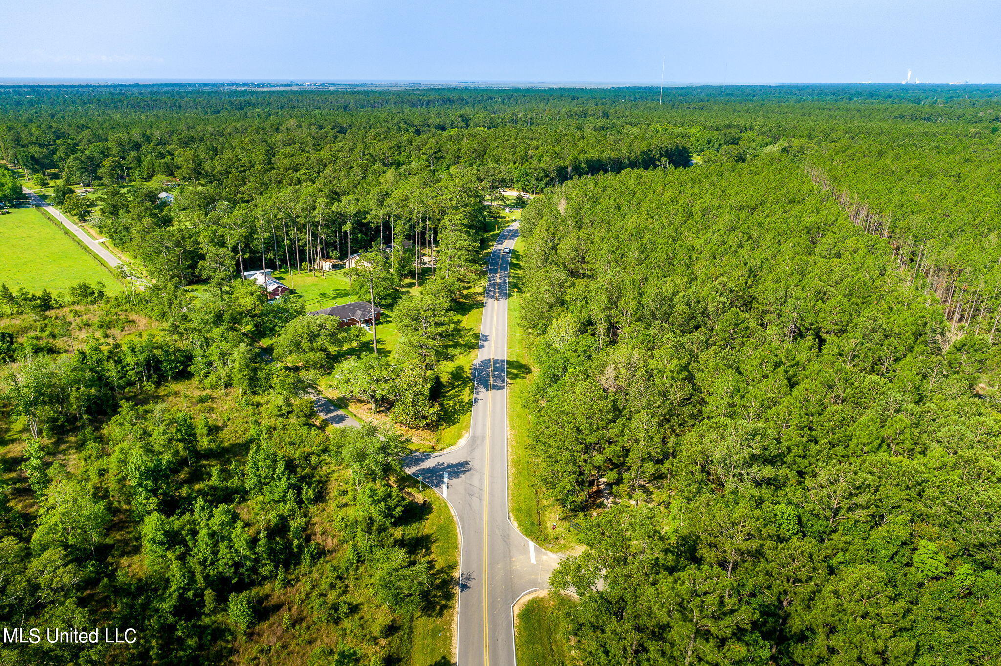 Lower Bay Road, Bay Saint Louis, Mississippi image 16