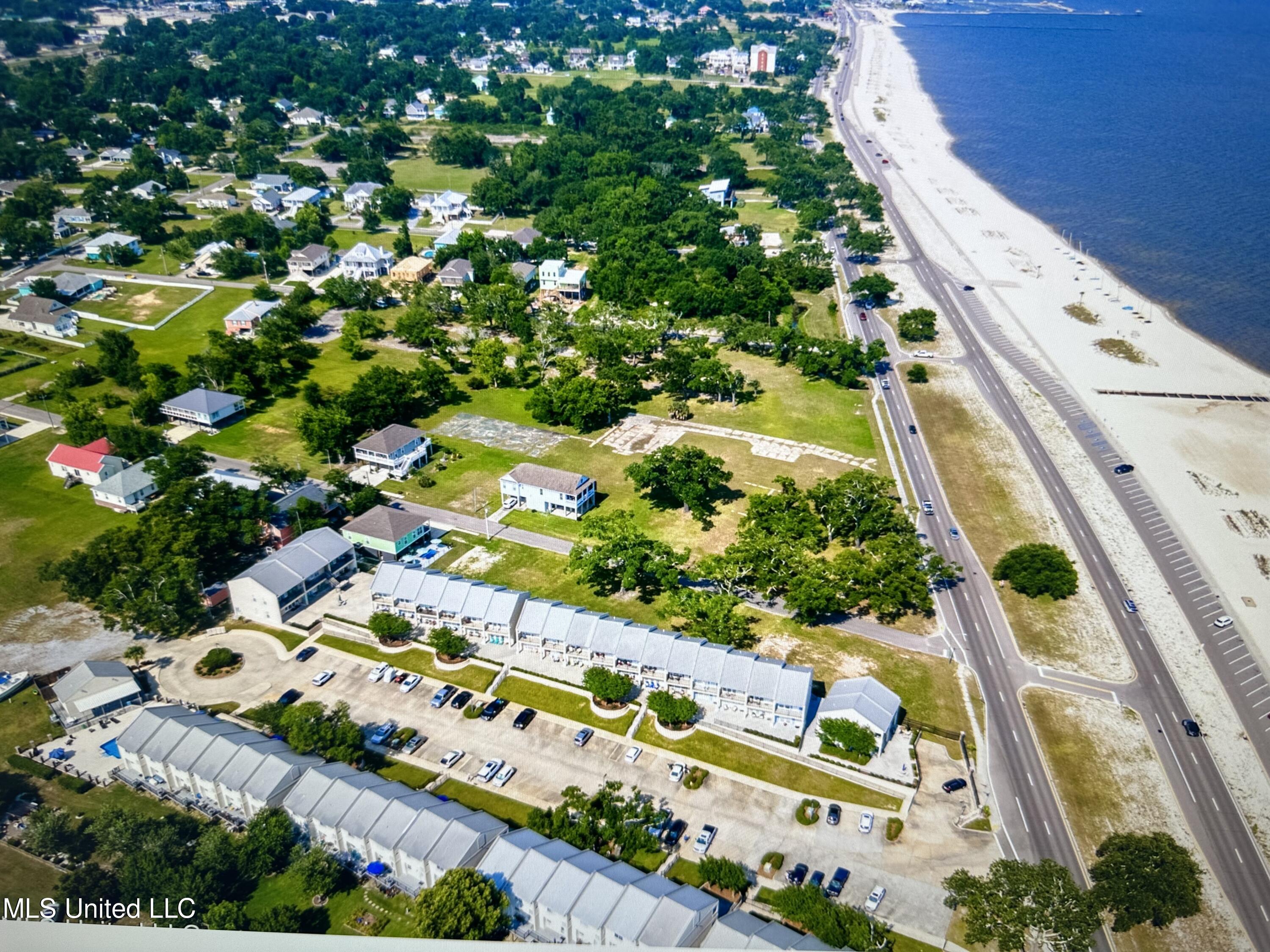 Beach Boulevard, Long Beach, Mississippi image 8