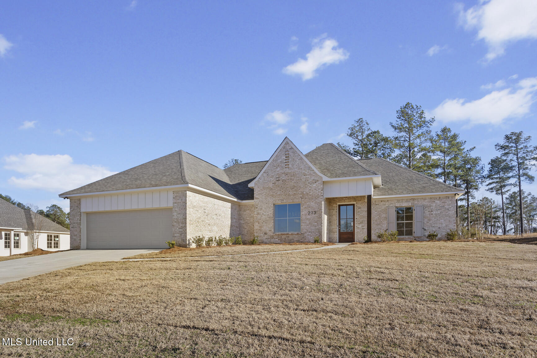 213 Lakecrest Drive, Madison, Mississippi image 1