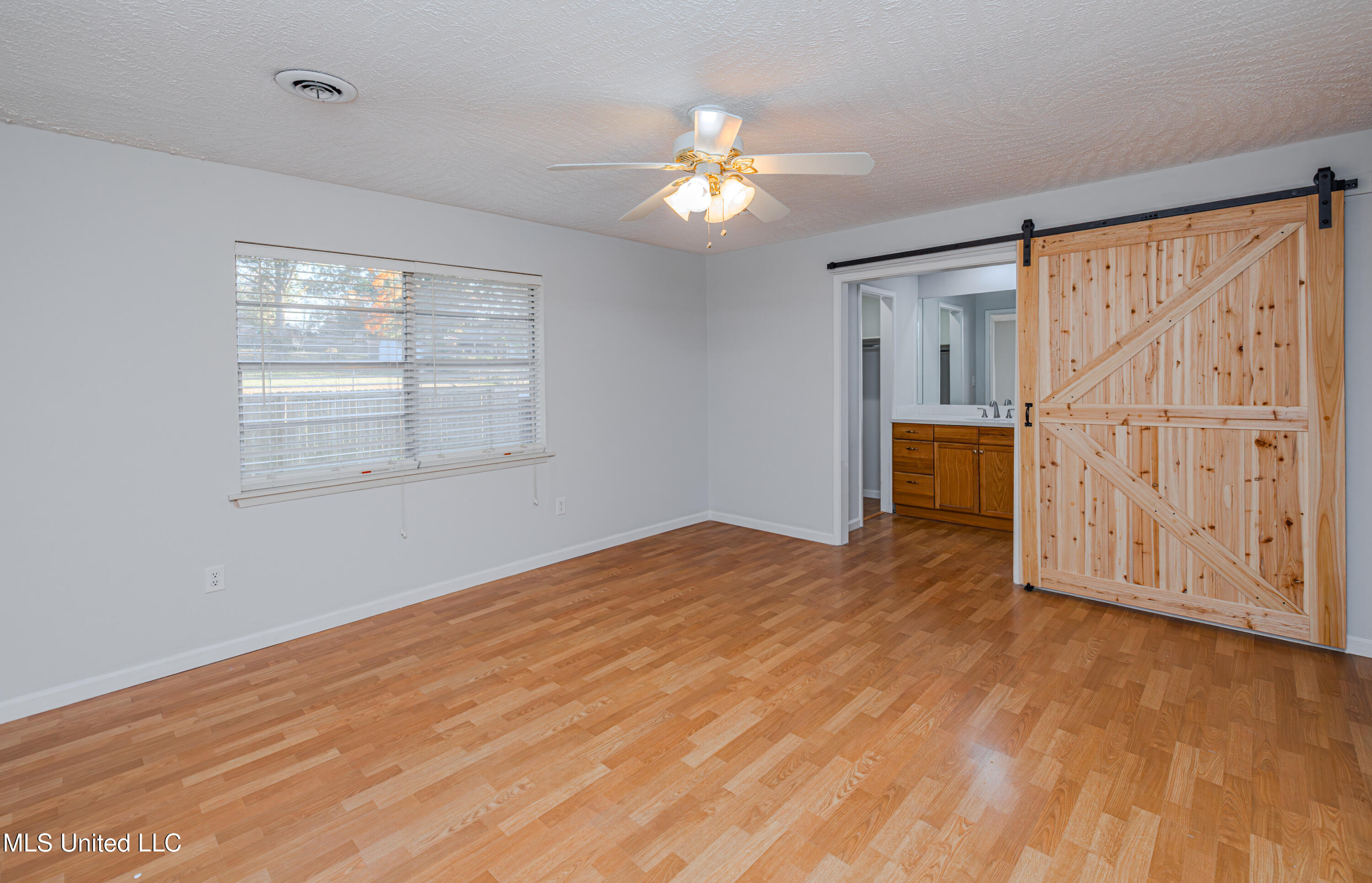 Clinton, Mississippi 39056, United States, 4 Bedrooms Bedrooms, ,2 BathroomsBathrooms,Residential,Active,248675