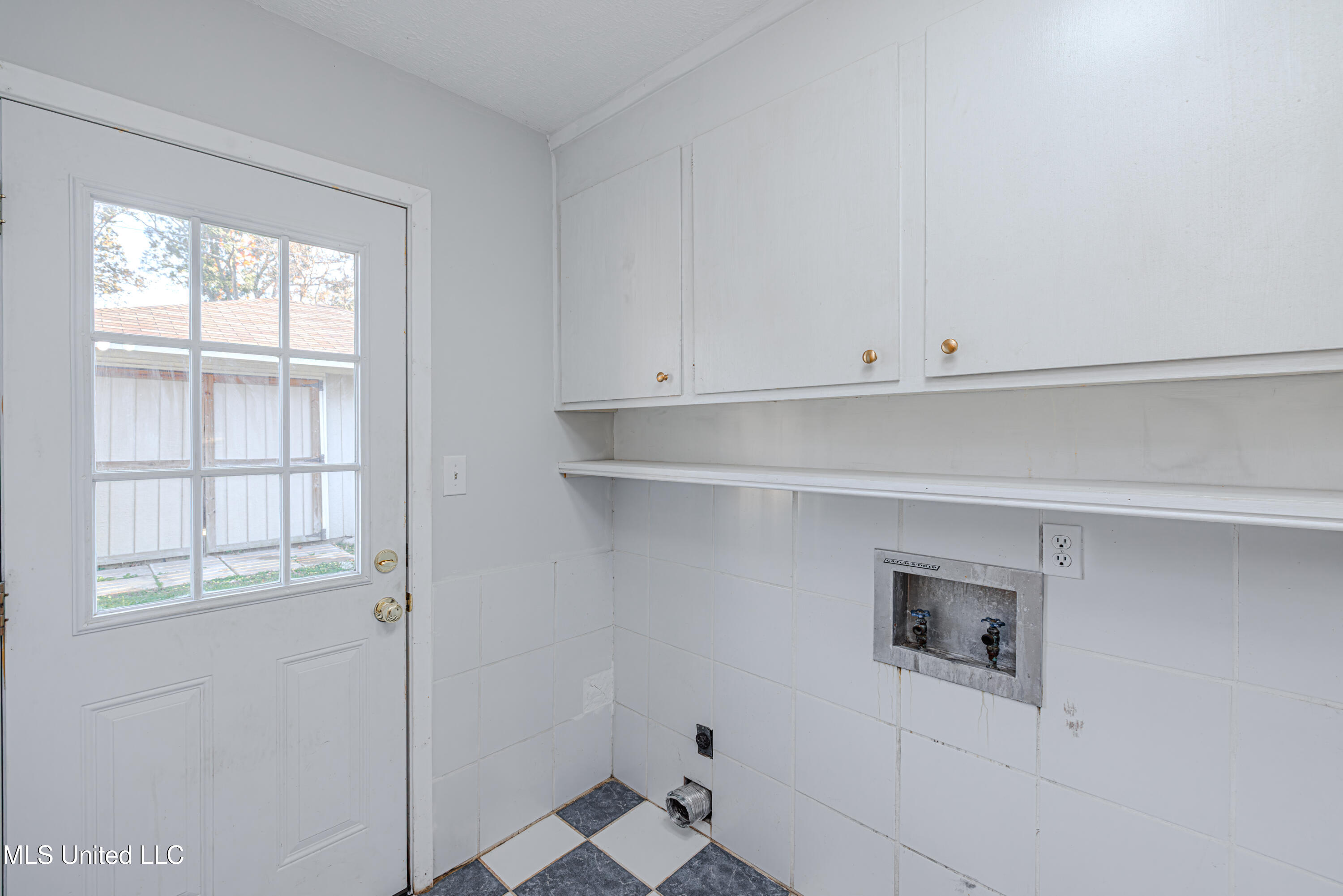 Clinton, Mississippi 39056, United States, 4 Bedrooms Bedrooms, ,2 BathroomsBathrooms,Residential,Active,248675