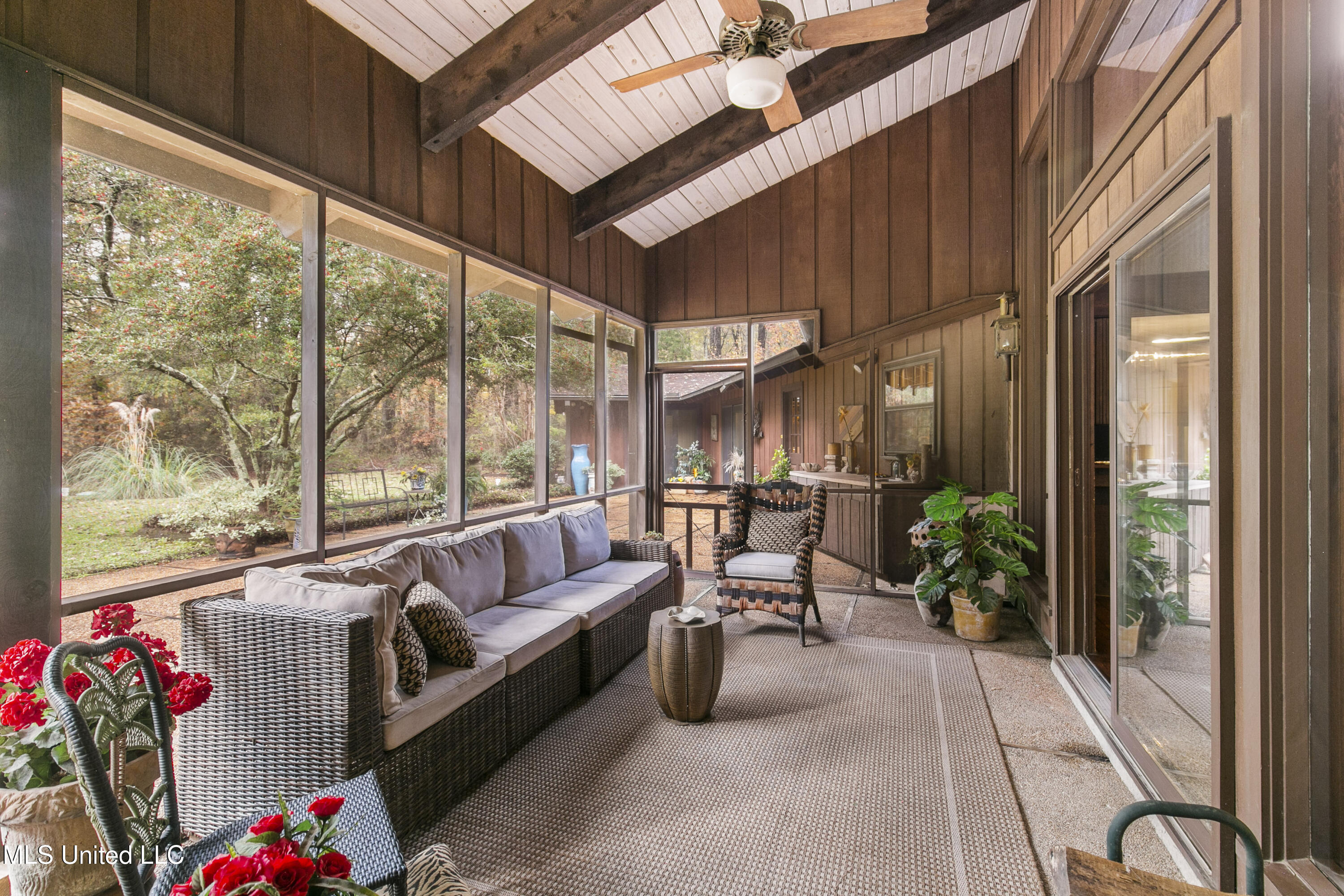 305 Hand Drive, Flowood, Mississippi image 32