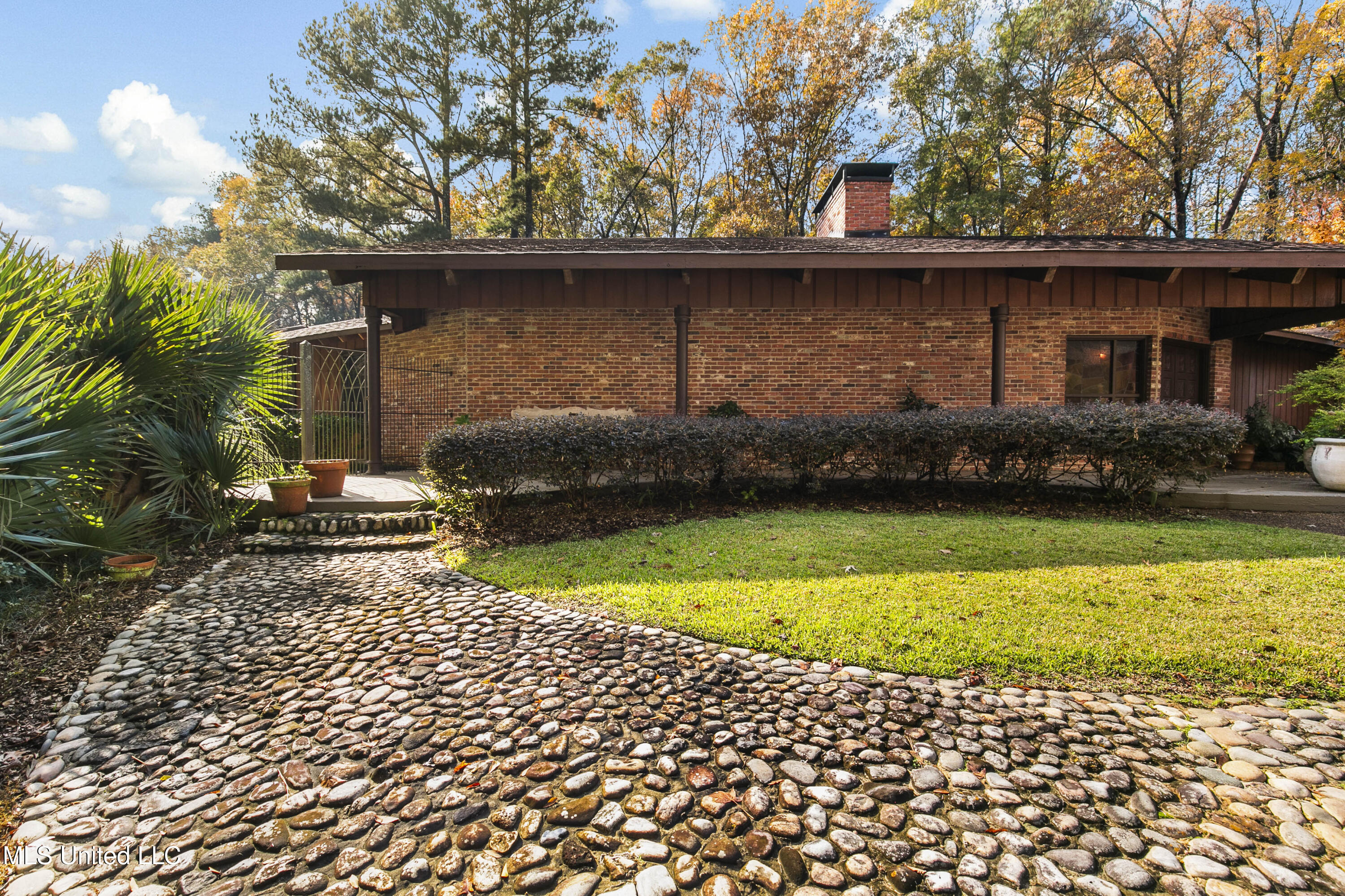 305 Hand Drive, Flowood, Mississippi image 8