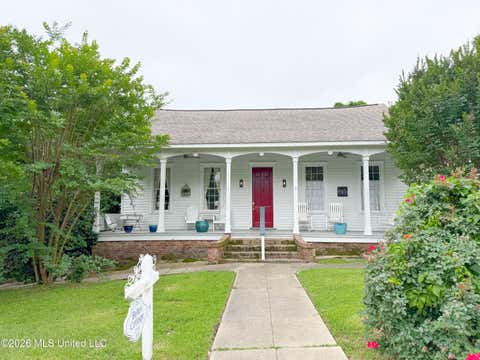 Homes For Sale - 914 State Street<br/> Adams County, Natchez, MS 39120