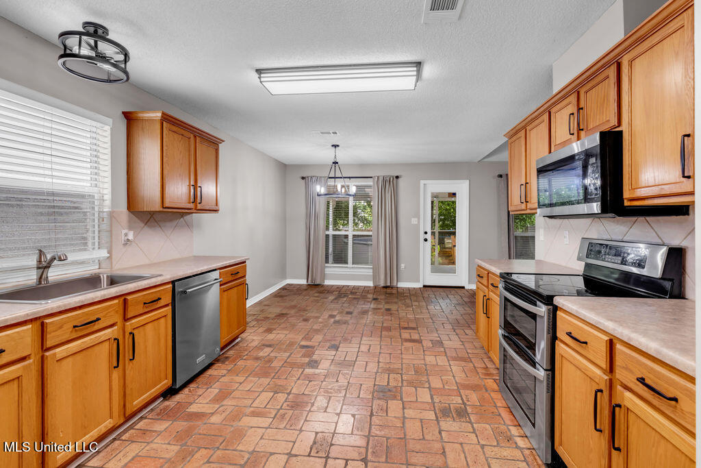 10563 Steeplechase Drive, Gulfport, Mississippi image 19