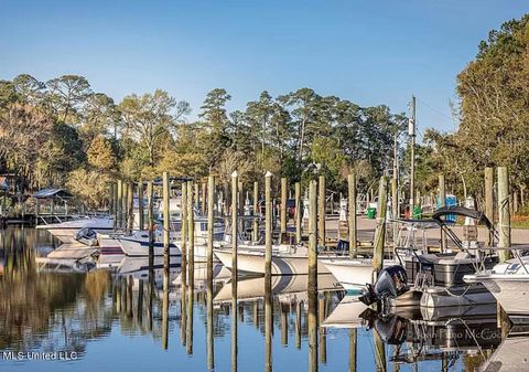 Condominium in Ocean Springs MS 527 Front Beach Drive 30.jpg