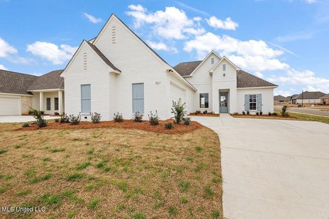 Homes For Sale - 521 Portner Way<br/> Canton, MS 39046