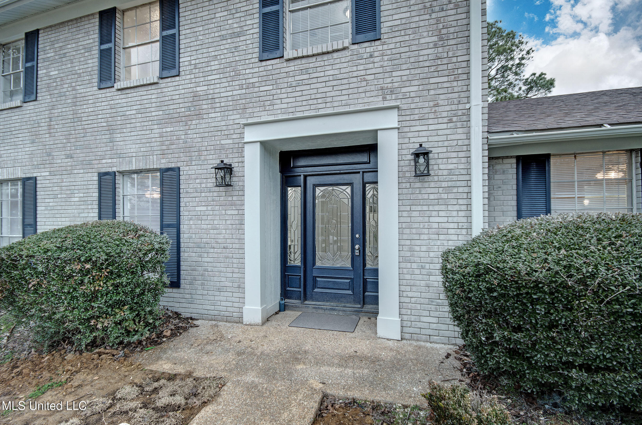 224 Overlook Circle, Jackson, Mississippi image 2