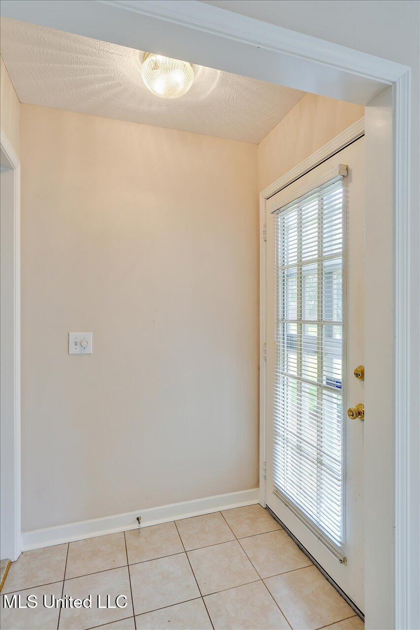 405 Tahoe Drive, Pearl, Mississippi image 5