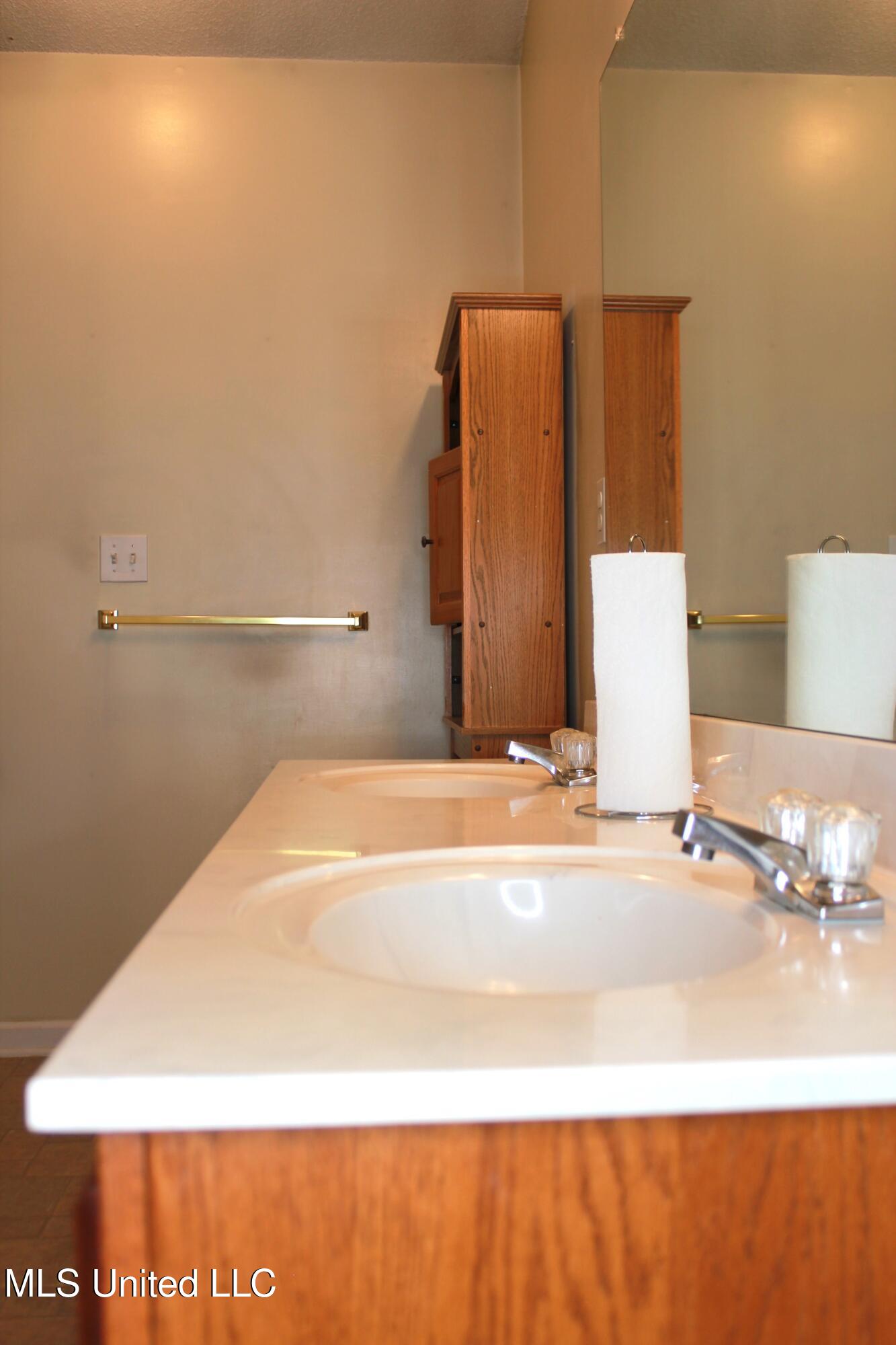 4126 N Triple Crown Loop, Southaven, Mississippi image 22