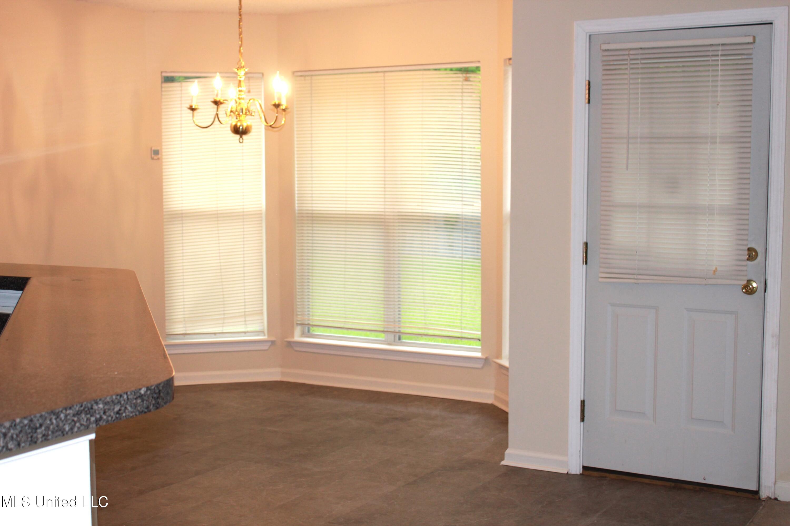 4126 N Triple Crown Loop, Southaven, Mississippi image 15