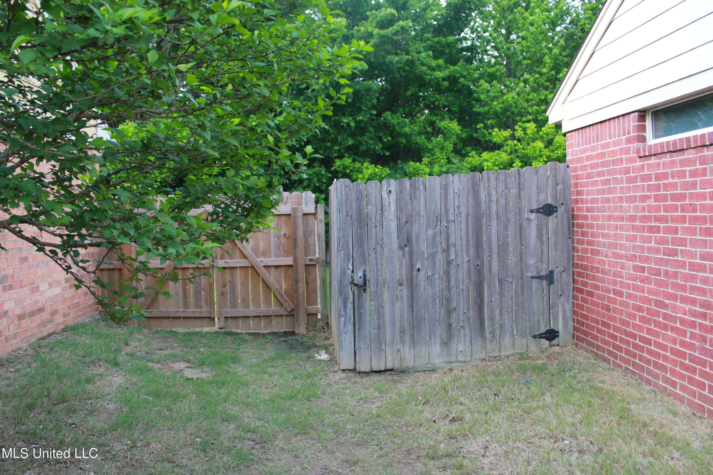 4126 N Triple Crown Loop, Southaven, Mississippi image 3