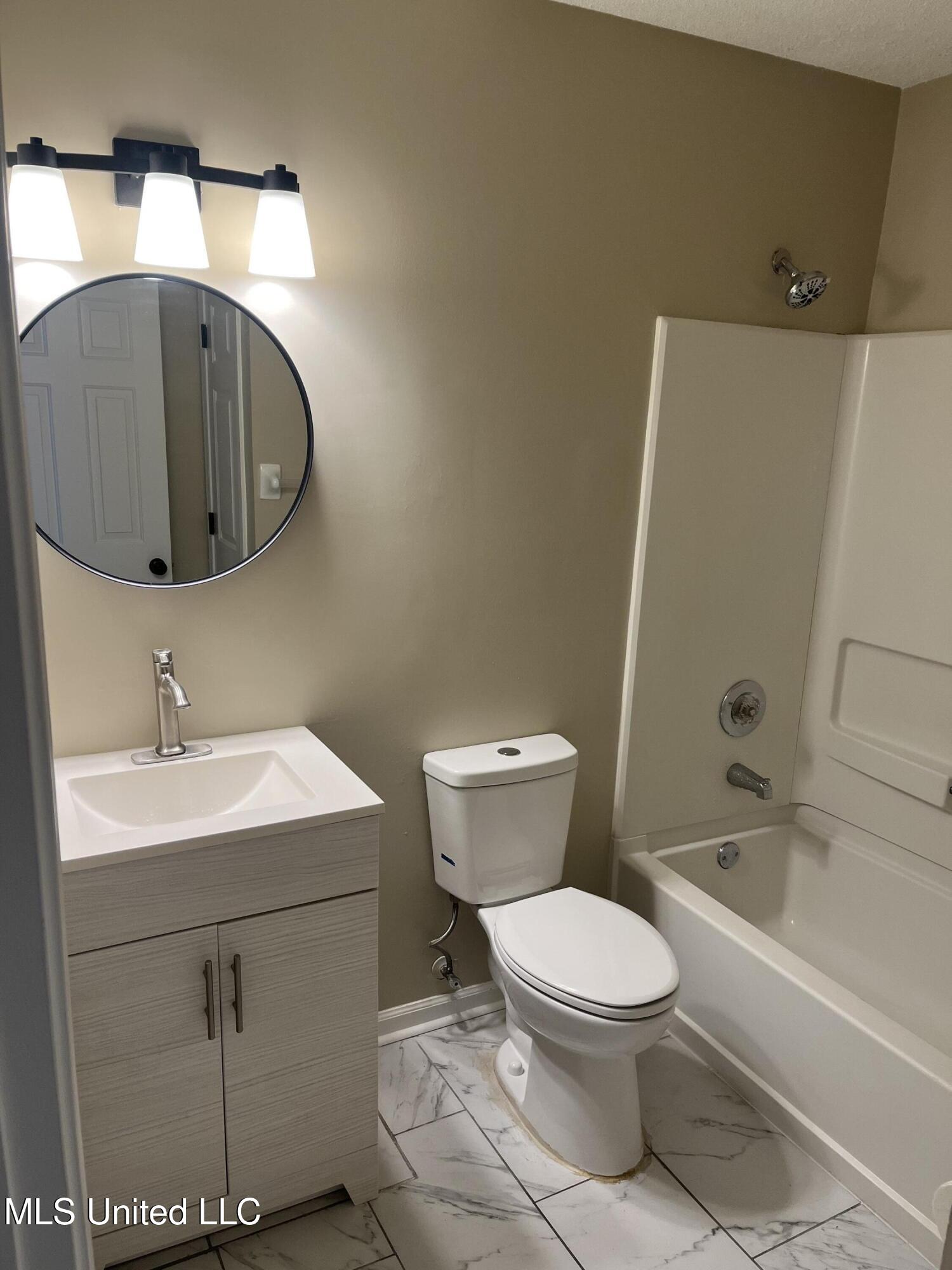 5793 Steffani Drive, Southaven, Mississippi image 13