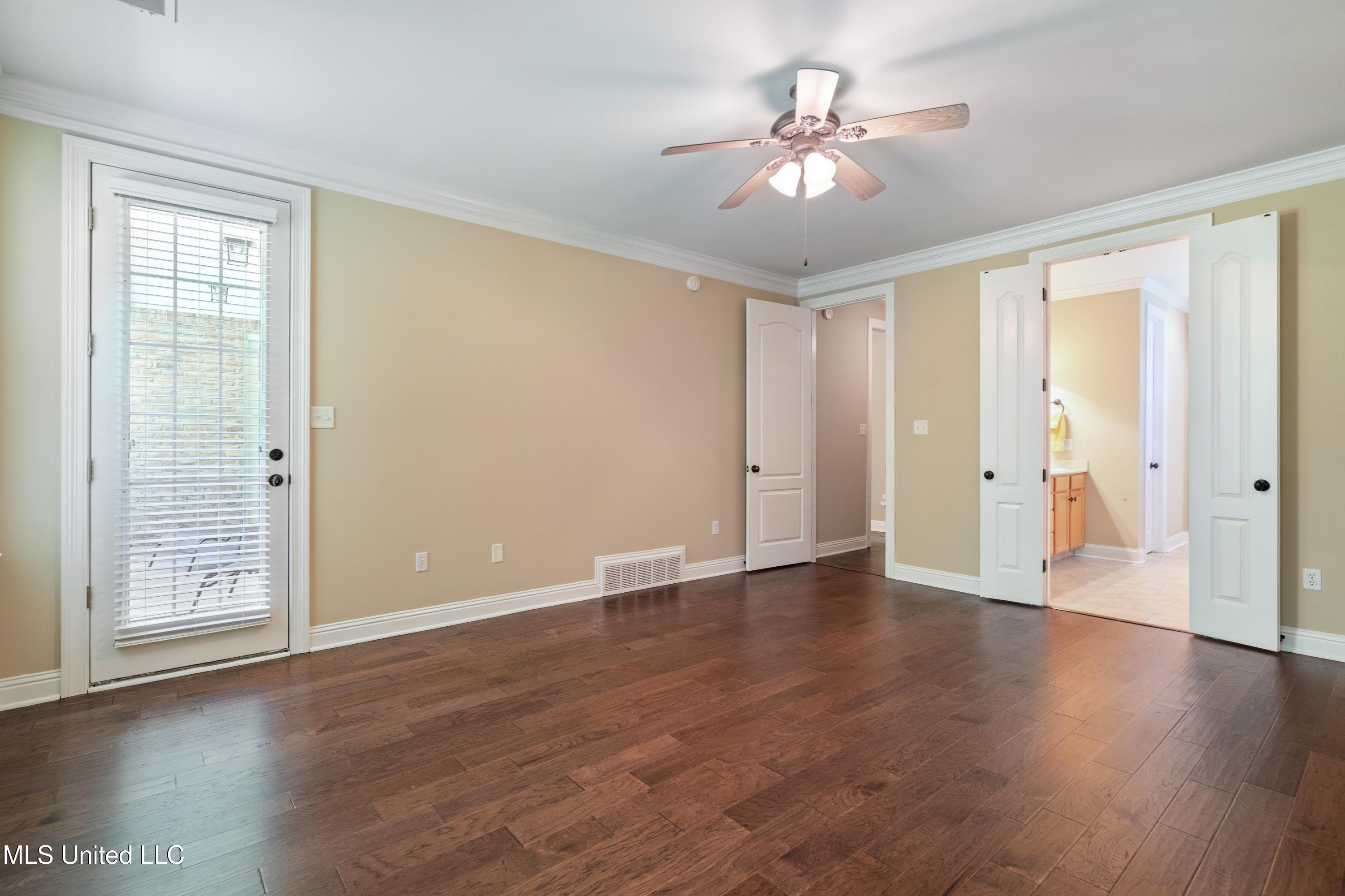 7672 N Rigmoore Point, Olive Branch, Mississippi image 21
