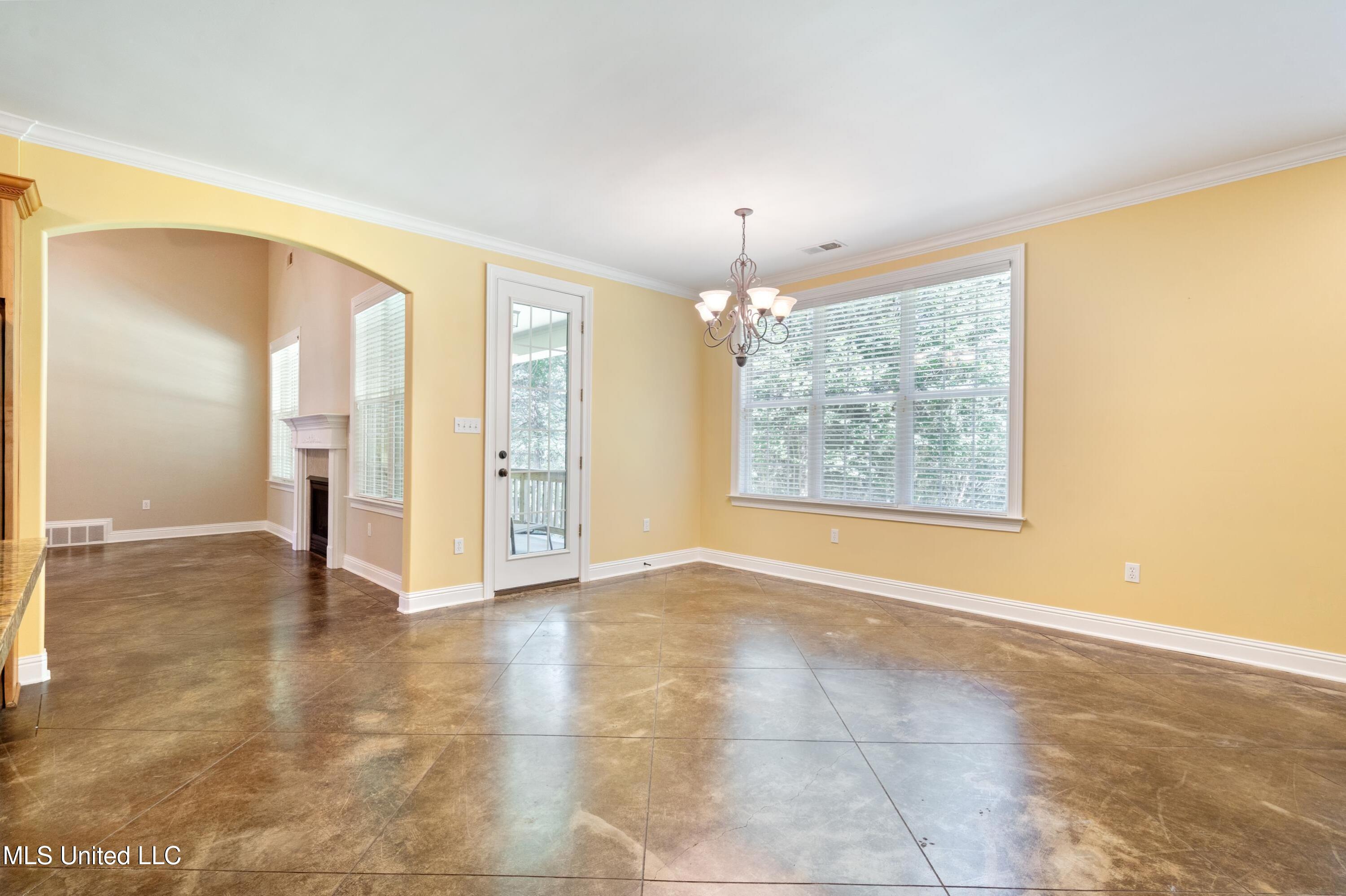 7672 N Rigmoore Point, Olive Branch, Mississippi image 19