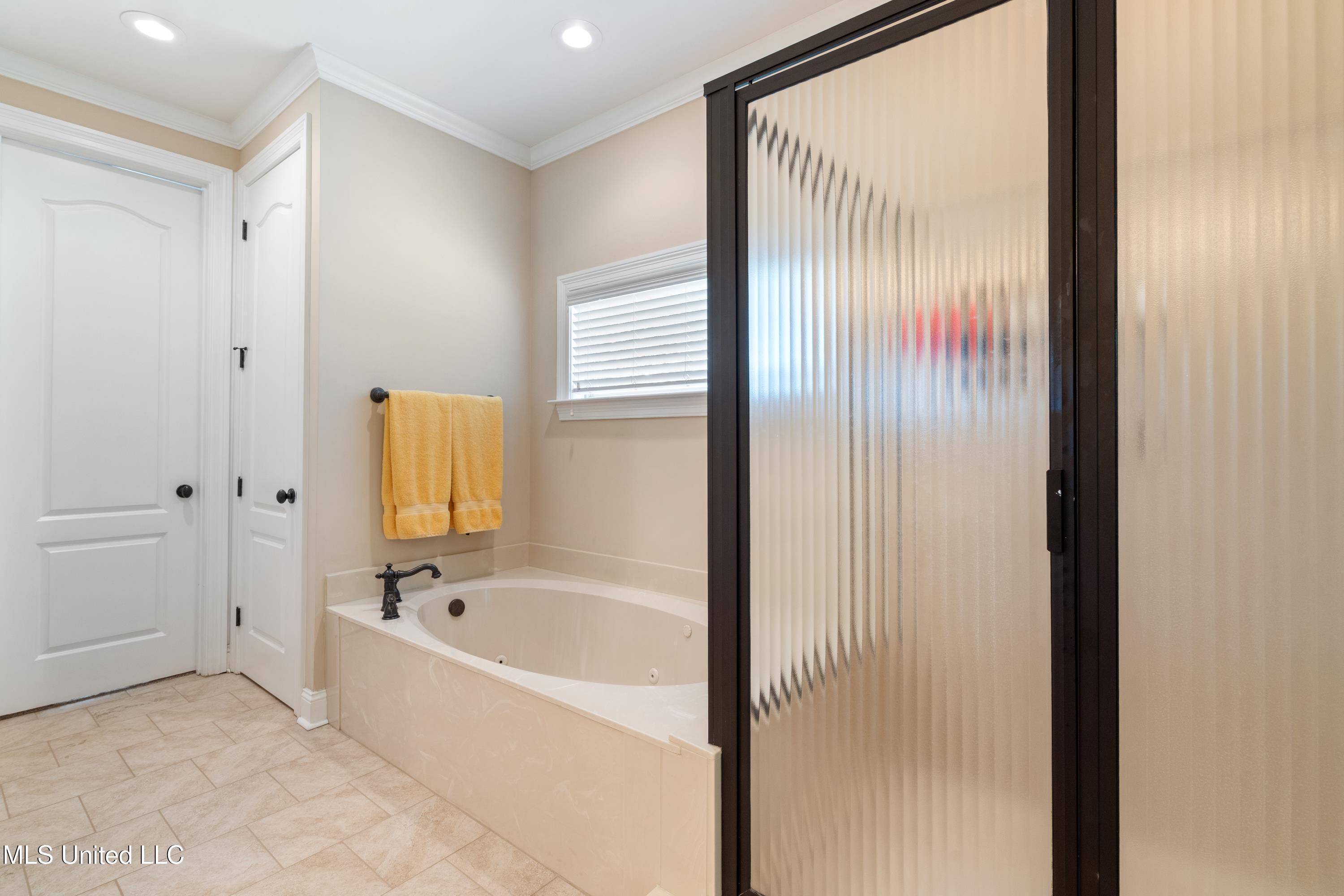 7672 N Rigmoore Point, Olive Branch, Mississippi image 23