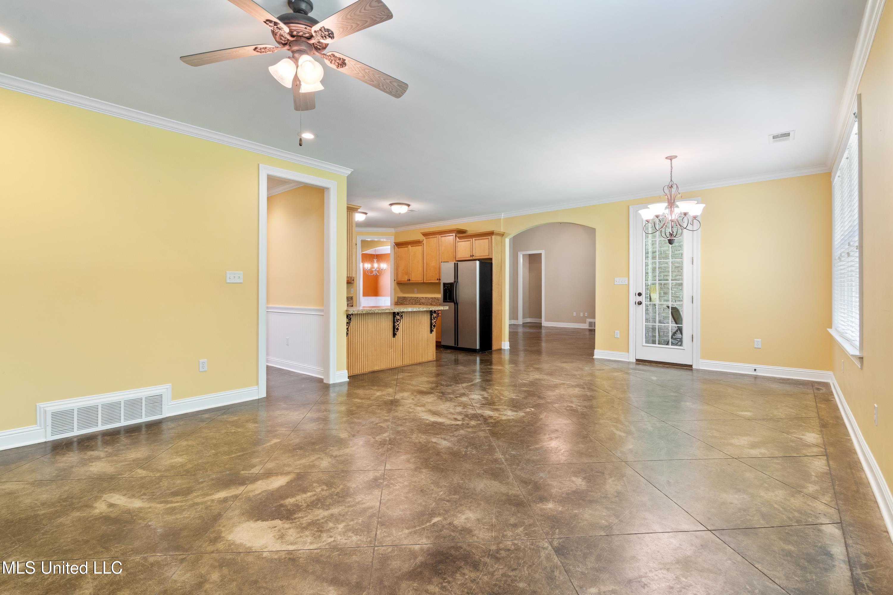7672 N Rigmoore Point, Olive Branch, Mississippi image 18