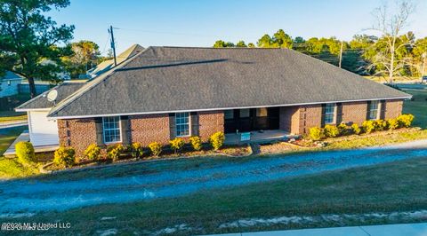 Homes For Sale - 7079 Menge Avenue<br/> Harrison County, Pass Christian, MS 39571