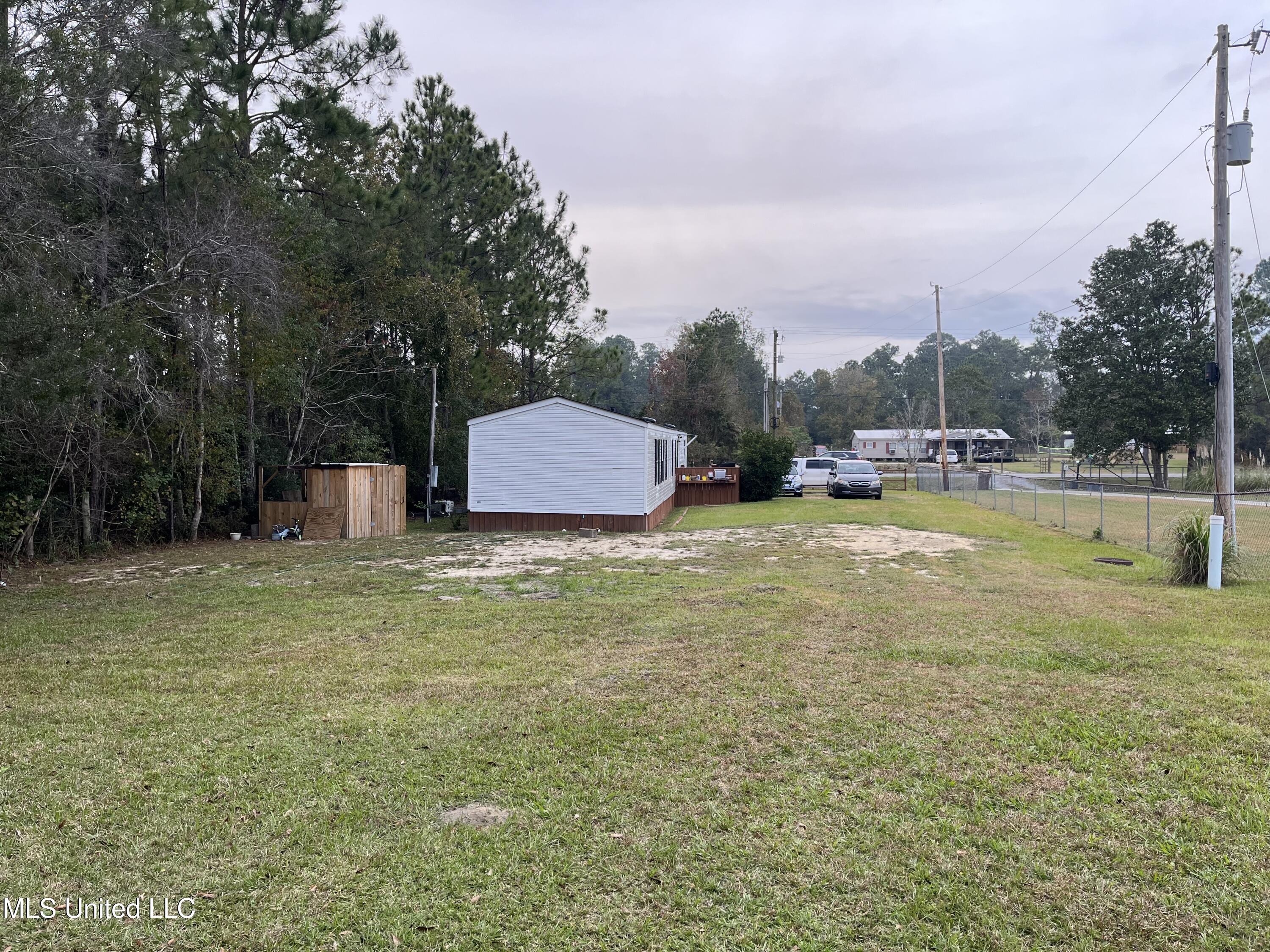 18201 Robinson Road, Gulfport, Mississippi image 4