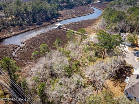 Vacant Land For Sale - 210 Bluff Cove<br/> Ocean Springs, MS 39564
