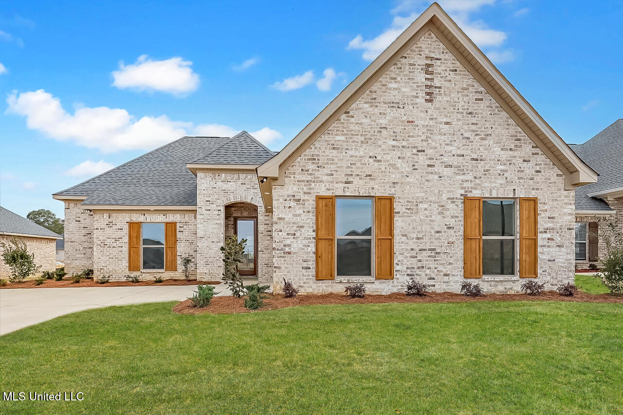 1010 Kensington Drive, Flowood, Mississippi image 2