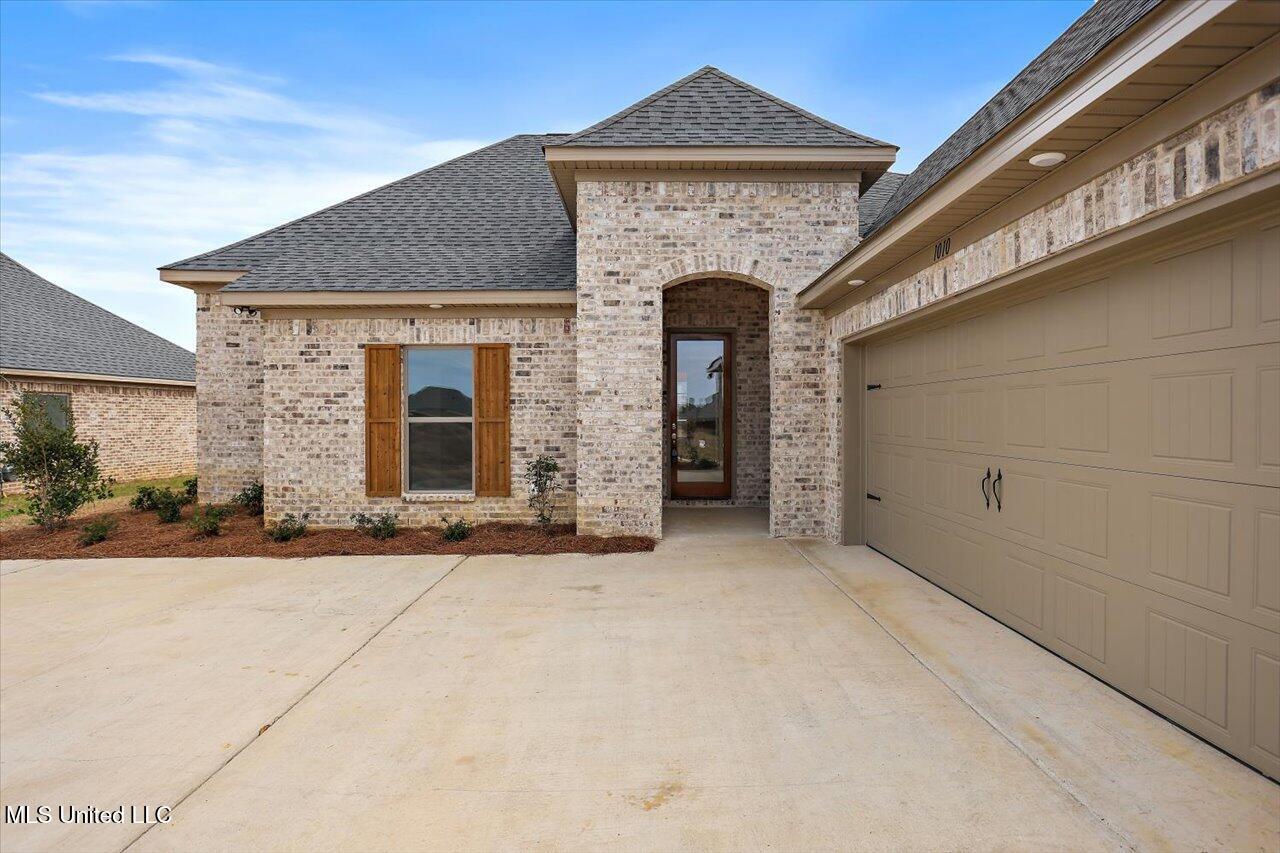 1010 Kensington Drive, Flowood, Mississippi image 3