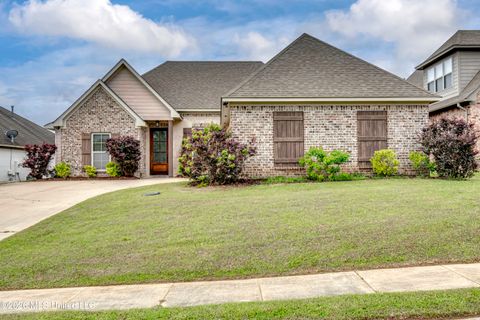 Homes For Sale - 130 Grace Drive<br/> Flowood, MS 39232