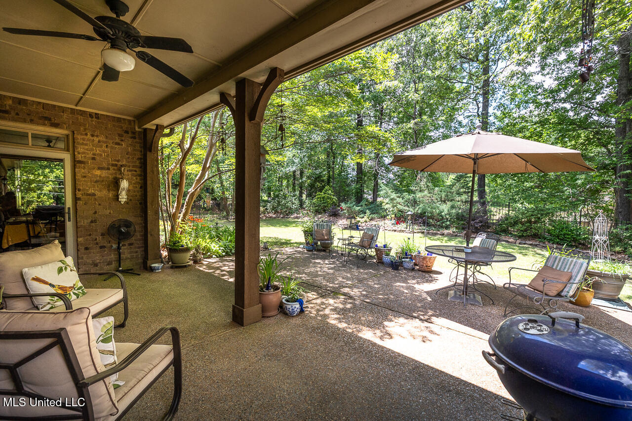 3299 E Woodland Trace Trce, Southaven, Mississippi image 40