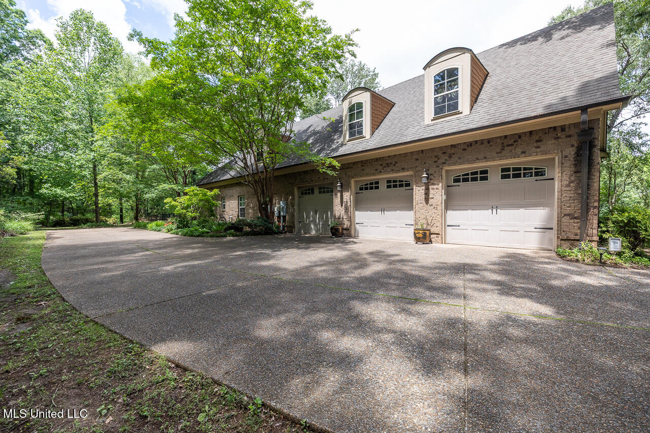 3299 E Woodland Trace Trce, Southaven, Mississippi image 45