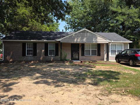 Homes For Sale - 6360 Greenbriar Drive<br/> Desoto County, Horn Lake, MS 38637