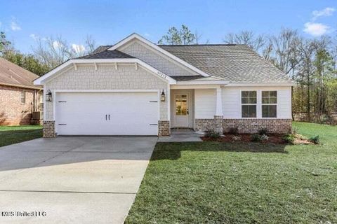 Single Family Residence in Gulfport MS 14448 Quailridge Drive.jpg