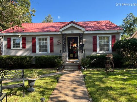 Homes For Sale - 835 Catalpa Street<br/> Clarksdale, MS 38614