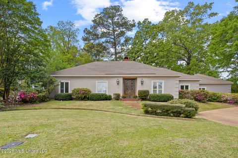 Homes For Sale - 11 Highland Meadows Drive<br/> Jackson, MS 39211
