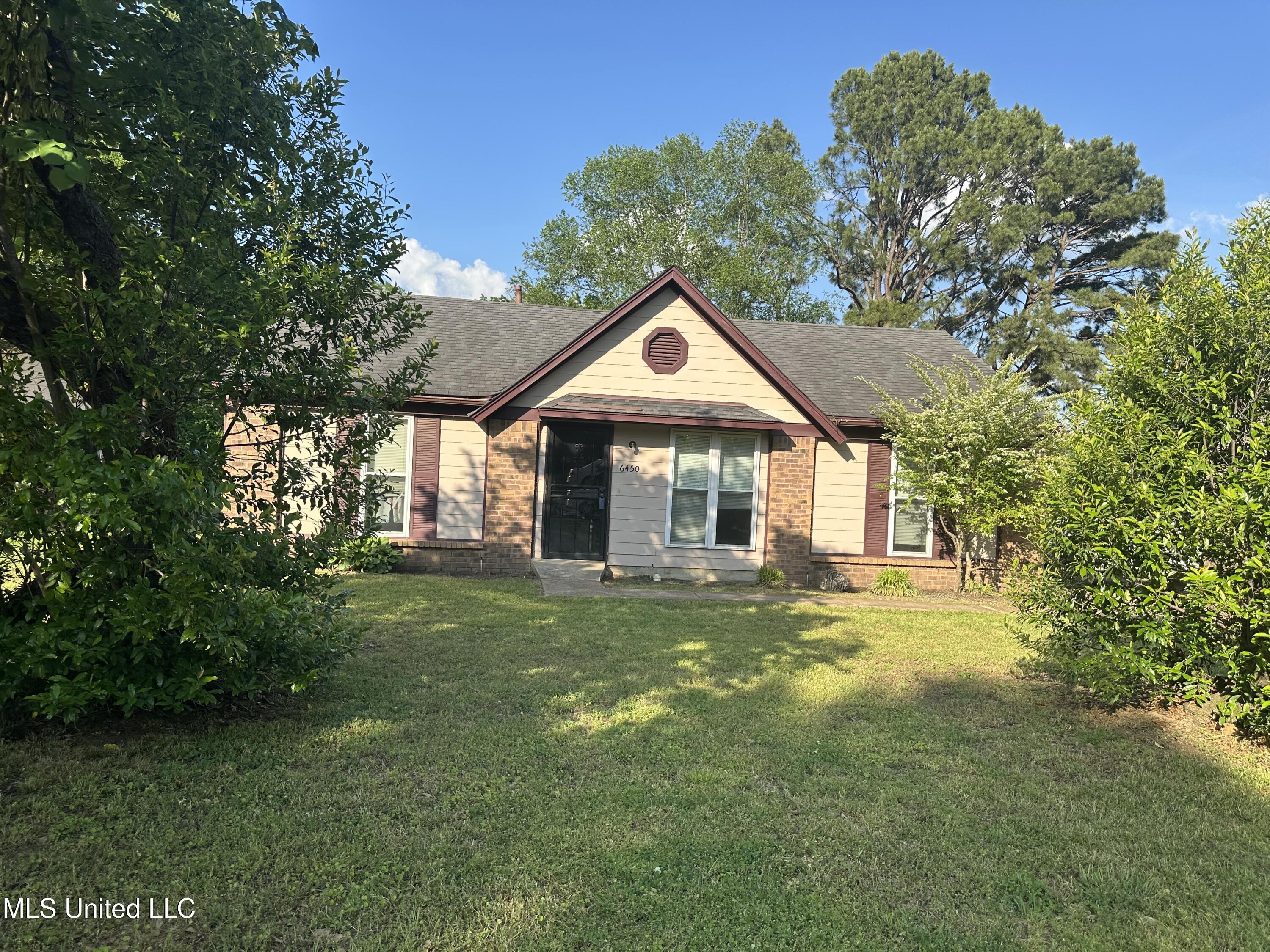 6450 Yorkshire Road, Horn Lake, Mississippi image 2