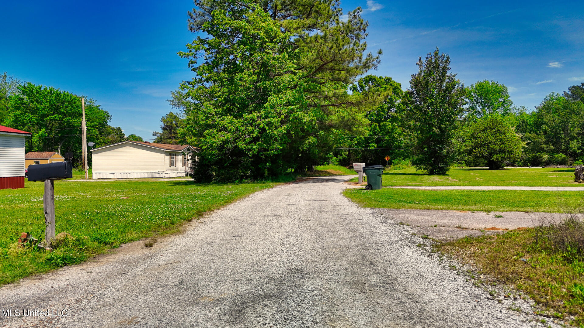 Beck Springs Road, Holly Springs, Mississippi image 16