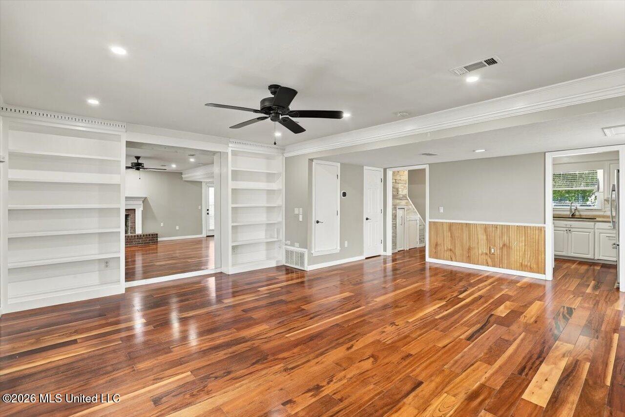 5028 Harling Place