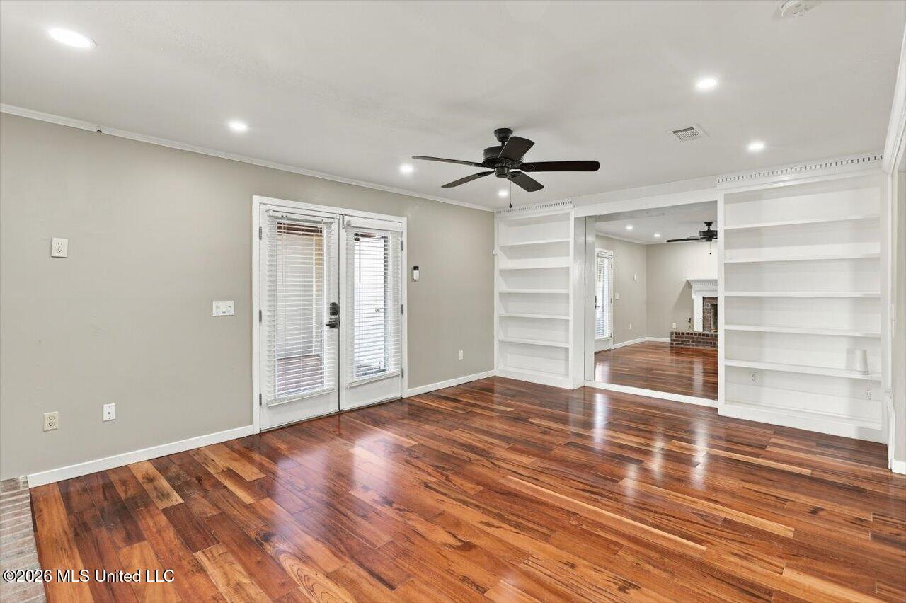 5028 Harling Place